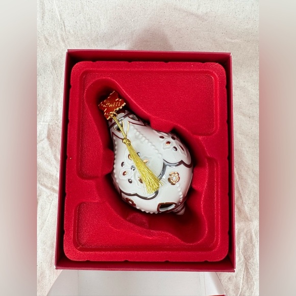 2024 Lenox Annual Ornament - Picture 5 of 7
